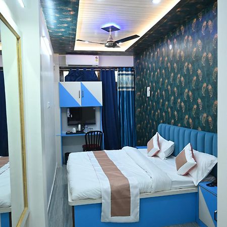 Sun High Stay Luxury Guest House Benares Buitenkant foto